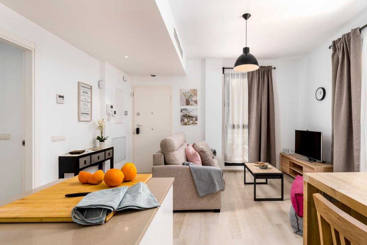 Apartamento Deluxe Con Piscina, Terraza & Parking Malaga Exterior photo